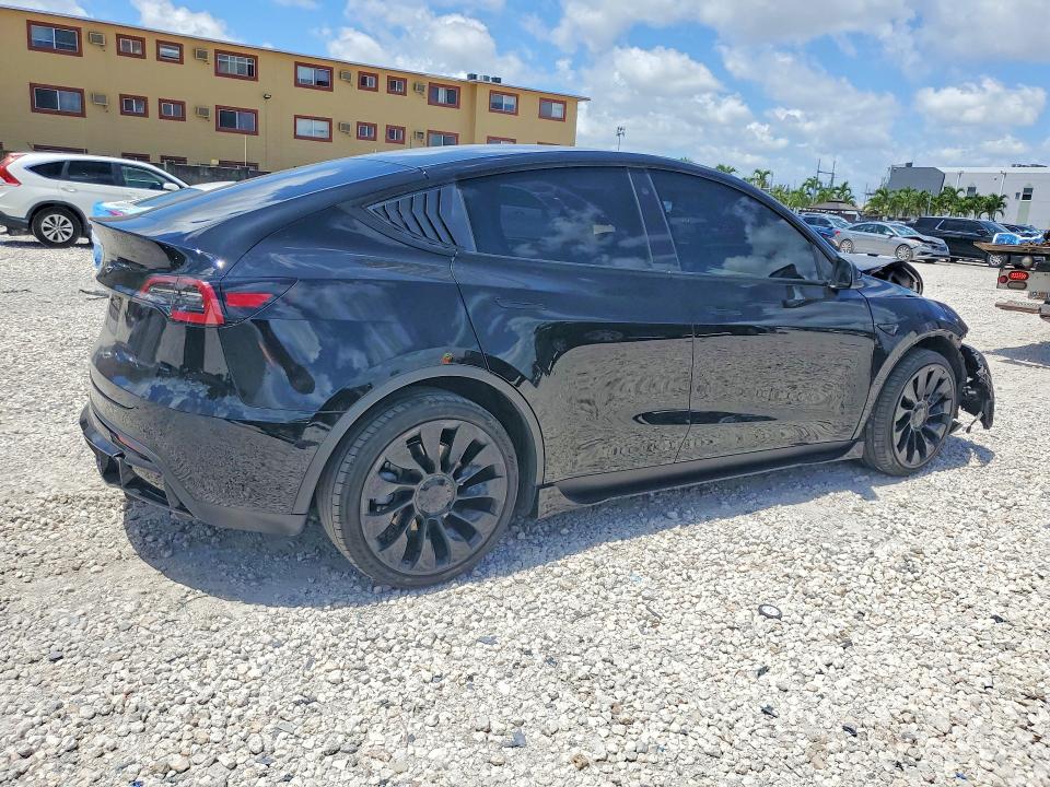 2022 Tesla Model y VIN 7SAYGDEE1NF323379 COPART salvage auction — FRONT END, Fl - Certificate Of Destruction, sold $9,800 on 2026-07-07 (photo 3)