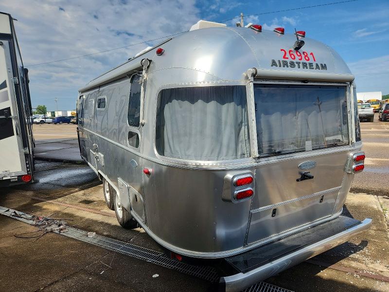 2019 Airstream Camper VIN 1STX9YJ25KJ546553 COPART salvage auction — HAIL, OH - CERT OF TITLE-SALVAGE, sold $24,400 on 2026-07-29 (photo 3)