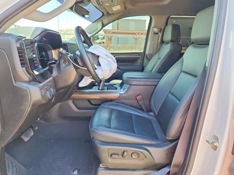 2025 Chevrolet Silverado VIN 2GCUKEED3S1176181 COPART salvage auction — Side, St - Salvage Title, sold $20,300 on 2026-09-24 (photo 7)