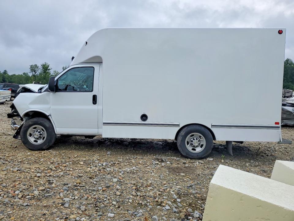 2023 Chevrolet Express 3500 VIN 1GB0GRFP3P1145899 COPART salvage auction — FRONT END, Nh - Certificate Of Title, sold $7,400 on 2026-07-14 (photo 2)