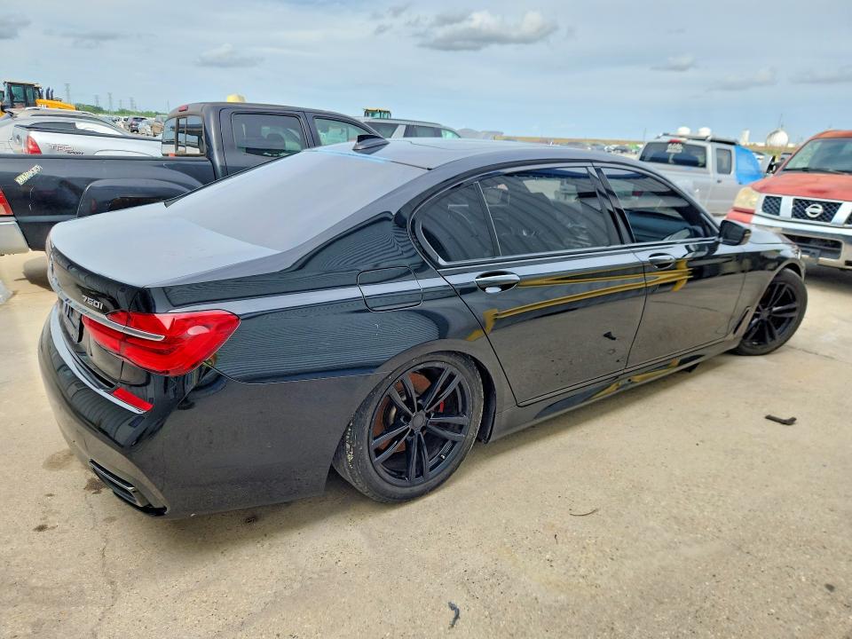 2017 BMW 7er VIN WBA7F0C5XHGM21065 COPART salvage auction — MINOR DENT/SCRATCHES, La - Cert Of Title-Salvage, sold $5,000 on 2026-08-12 (photo 3)