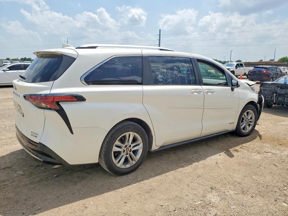 2021 Toyota VIN 5TDZRKEC1MS032910 COPART salvage auction — FRONT END, Tx - Salvage Vehicle Title, sold $17,100 on 2026-07-29 (photo 3)