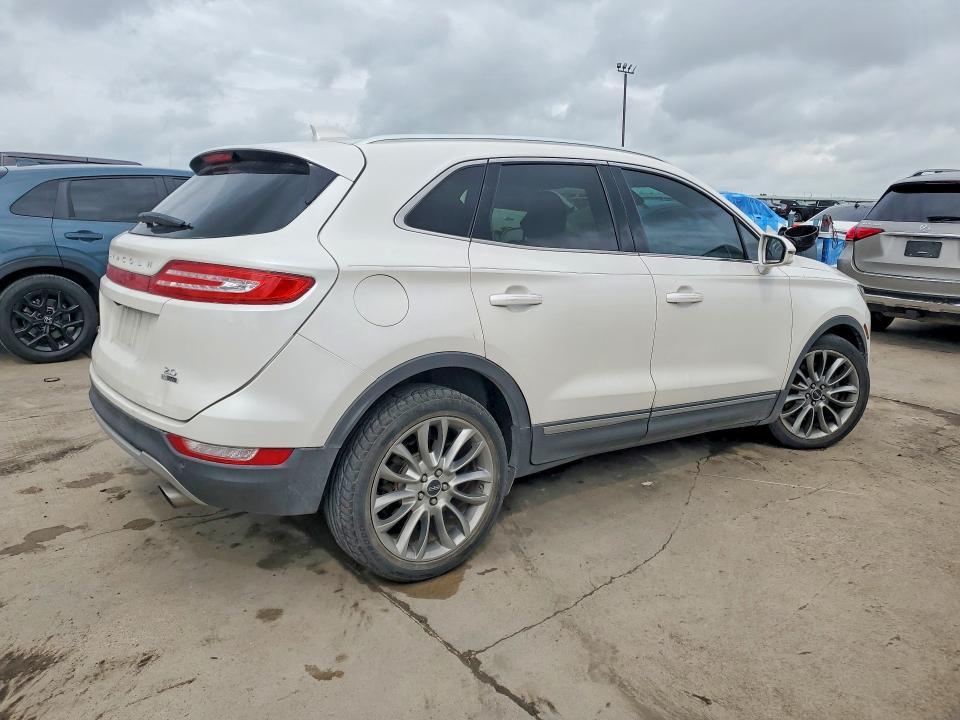 2015 Lincoln Mkz VIN 5LMCJ1A96FUJ03804 COPART salvage auction — UNDERCARRIAGE, Tx - Salvage Vehicle Title, sold $1,150 on 2026-07-02 (photo 3)