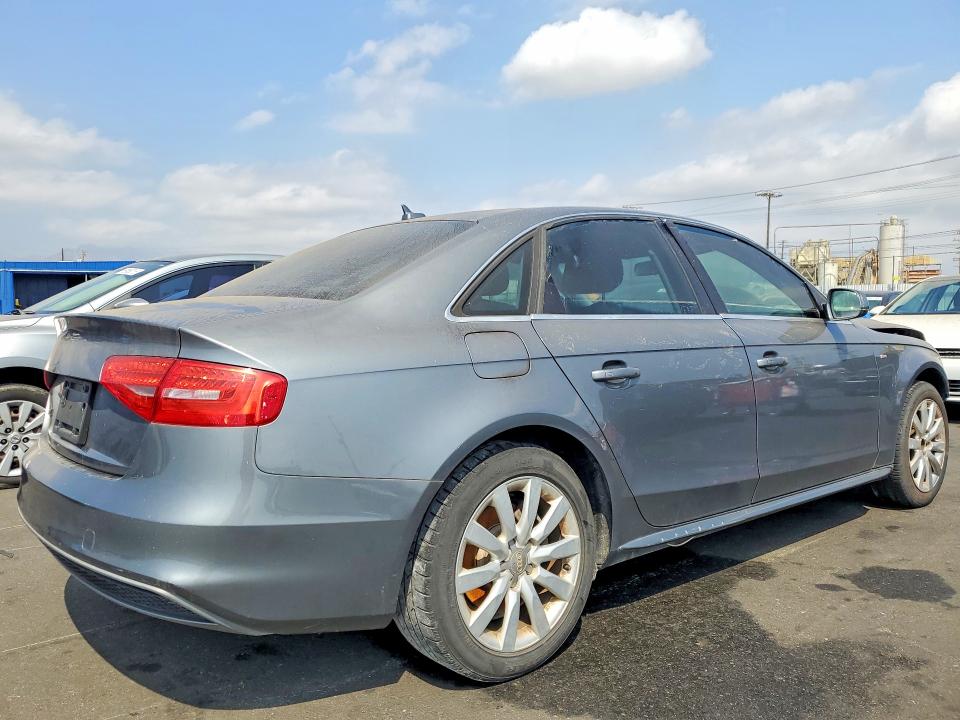 2015 Audi A4 VIN WAUAFAFL0FN034295 COPART salvage auction — FRONT END, Tx - Dis/Dlr/Exp Only Clean Title, sold $450 on 2026-07-22 (photo 3)