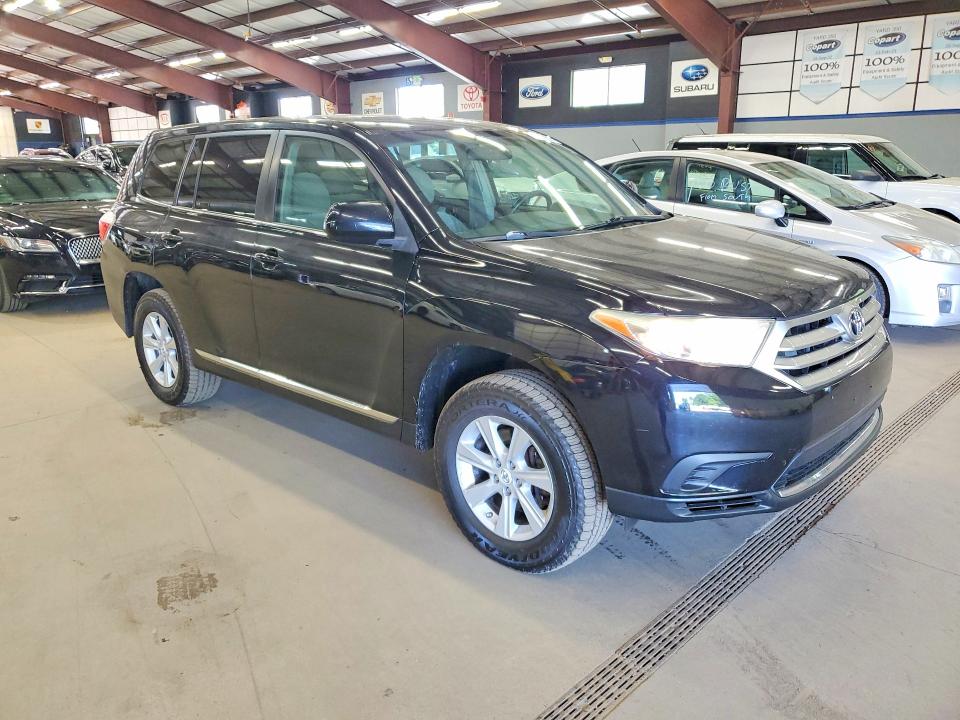 2013 Toyota VIN 5TDBK3EH6DS203562 COPART salvage auction — MINOR DENT/SCRATCHES, Va - Certificate Of Title, sold $5,900 on 2026-07-08 (photo 4)
