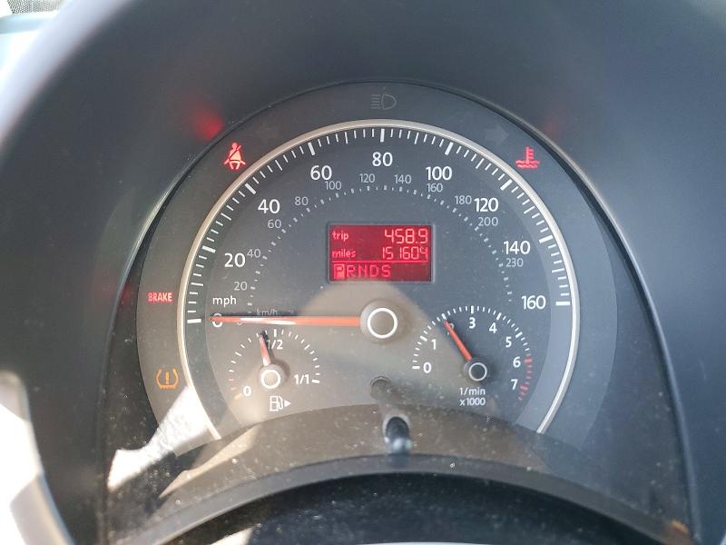 2010 Volkswagen Beetle VIN 3VWPG3AG2AM015912 COPART salvage auction — MINOR DENT/SCRATCHES, Ca - Dis/Dlr/Exp Only Clean Title, sold $275 on 2026-07-31 (photo 9)