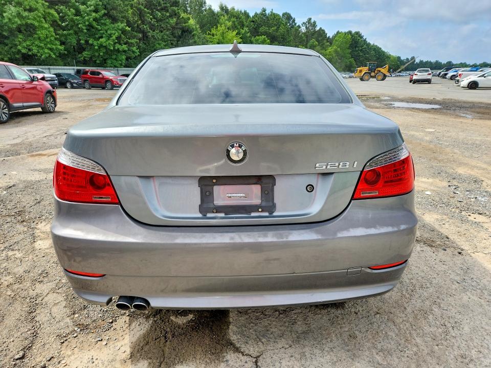 2008 BMW 5 series VIN WBANU53588CT10645 COPART salvage auction — FRONT END, La - Cert Of Title-Salvage, sold $10 on 2026-07-09 (photo 6)