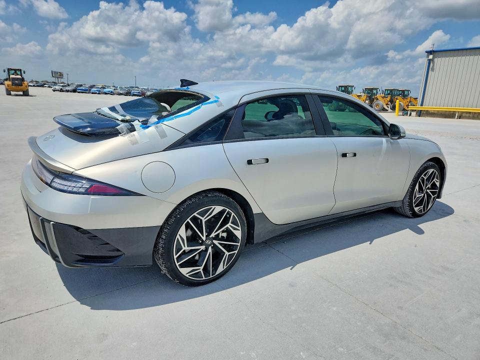 2024 Hyundai Ioniq 6 VIN KMHM34AA6RA075196 COPART salvage auction — FRONT END, Tx - Salvage Vehicle Title, sold $8,300 on 2026-07-28 (photo 3)
