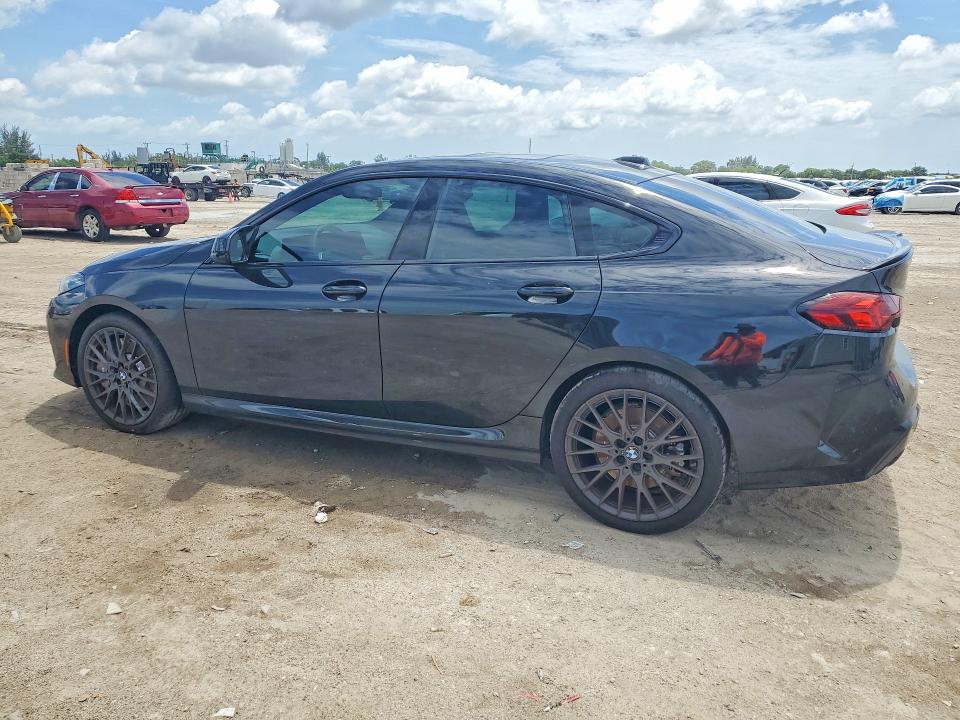2025 BMW VIN WBA33GG0XS7S16688 COPART salvage auction — WATER/FLOOD, FL - CERT OF TITLE SLVG REBUILDABLE, sold $9,600 on 2026-07-23 (photo 2)