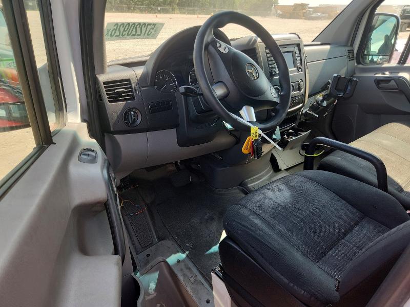 2017 Mercedes-benz Sprinter VIN WD3PE8CDXHP524671 COPART salvage auction — NORMAL WEAR, Tx - Certificate Of Title (P), sold $1,350 on 2026-07-20 (photo 8)