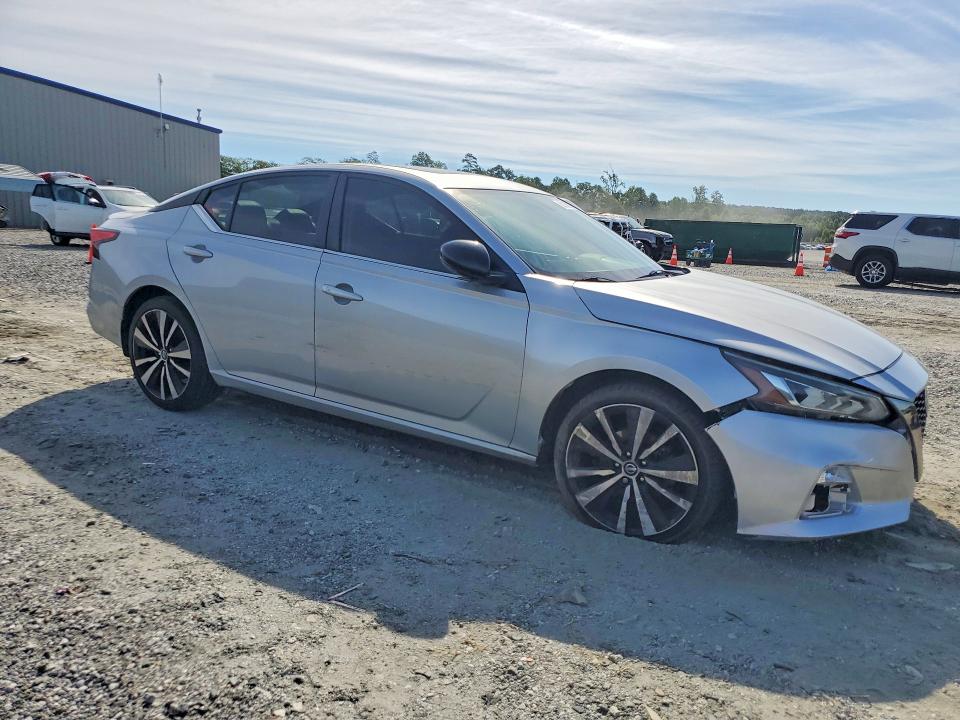 2019 Nissan Altima VIN 1N4BL4CV3KN320147 COPART salvage auction — FRONT END, Nc - Certificate Of Title (P), sold $3,900 on 2026-07-25 (photo 4)