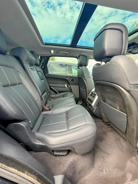 2018 Land rover RANGE ROVER VIN SALWG2RK3JA187924 COPART salvage auction — MINOR DENT/SCRATCHES, Qc - Aucune Mention (P), sold $25,250 on 2026-07-08 (photo 6)