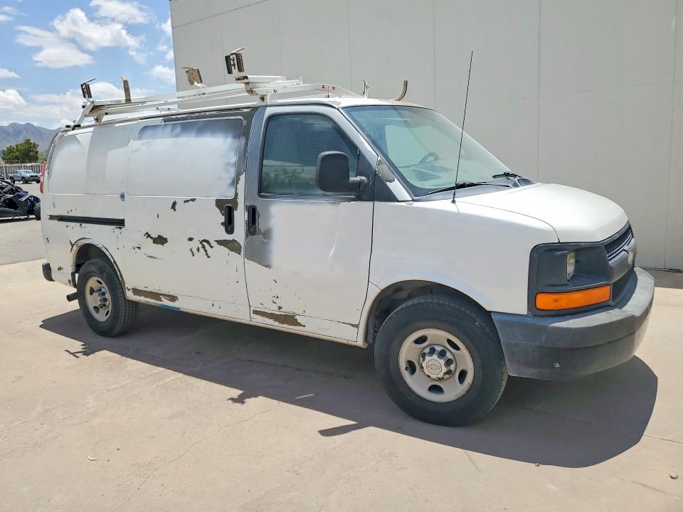 2010 Chevrolet Express 2500 VIN 1GCZGFBA7A1163915 COPART salvage auction — MINOR DENT/SCRATCHES, TX - CERTIFICATE OF TITLE, sold $250 on 2026-07-09 (photo 4)