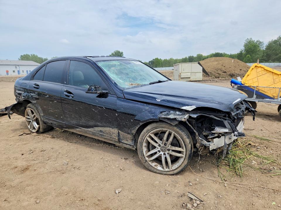 2013 Mercedes-benz C class VIN WDDGF8AB3DG098486 COPART salvage auction — ALL OVER, Oh - Cert Of Title-Salvage, sold $825 on 2026-07-09 (photo 4)