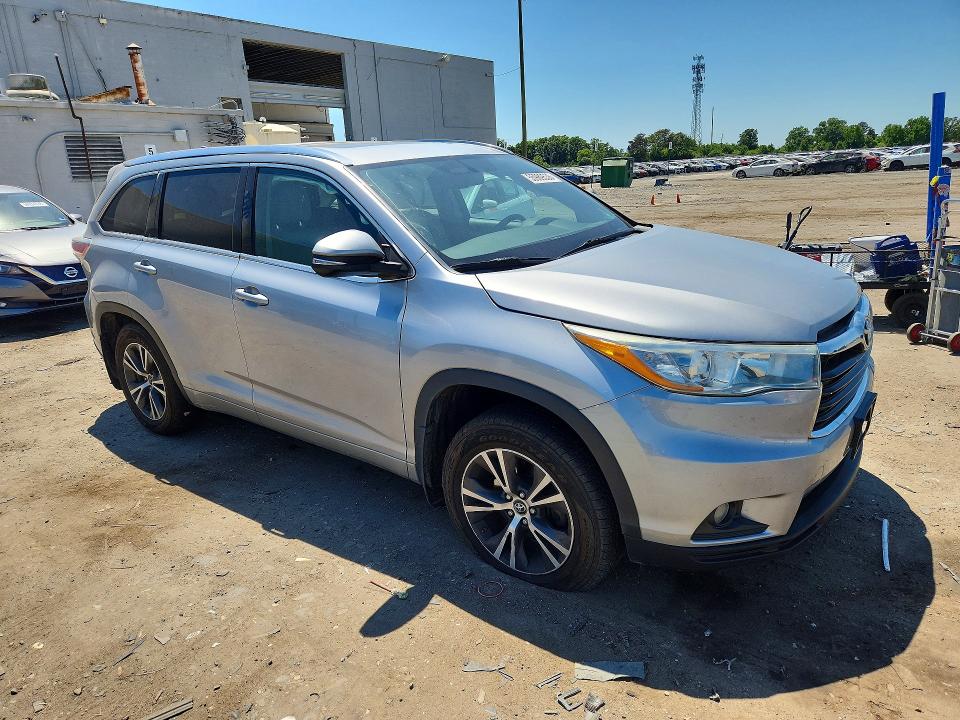 2016 Toyota Highlander VIN 5TDJKRFH6GS288890 COPART salvage auction — REAR END, Va - Cert Of Title - Salvage, sold $9,100 on 2026-07-08 (photo 4)