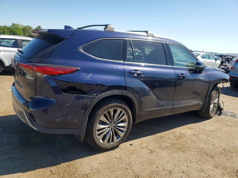 2021 Toyota Highlander VIN 5TDEBRCH6MS036543 COPART salvage auction — FRONT END, Pa - Certificate Of Salvage, sold $17,300 on 2026-07-10 (photo 3)