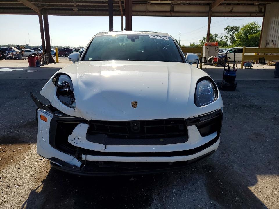 2024 Porsche Macan VIN WP1AA2A50RLB17417 COPART salvage auction — FRONT END, Fl - Certificate Of Destruction, sold $15 on 2026-07-31 (photo 5)