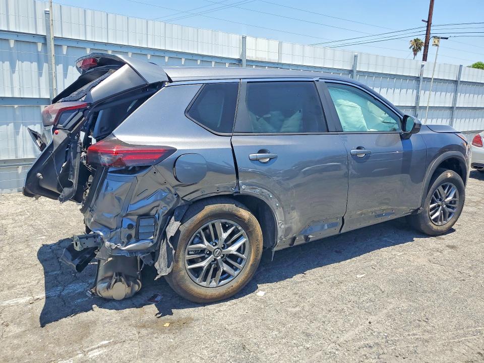 2026 Nissan VIN 5N1BT3BA3TC775317 COPART salvage auction — REAR END, Tn - Non-Repairable Certificate, sold $225 on 2026-07-27 (photo 3)