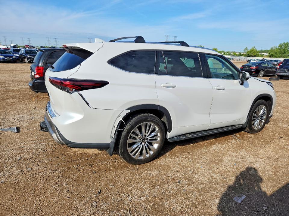 2025 Toyota Highlander VIN 5TDKDRBH2SS586611 COPART salvage auction — FRONT END, Il - Salvage Certificate, sold $30,500 on 2026-07-28 (photo 3)