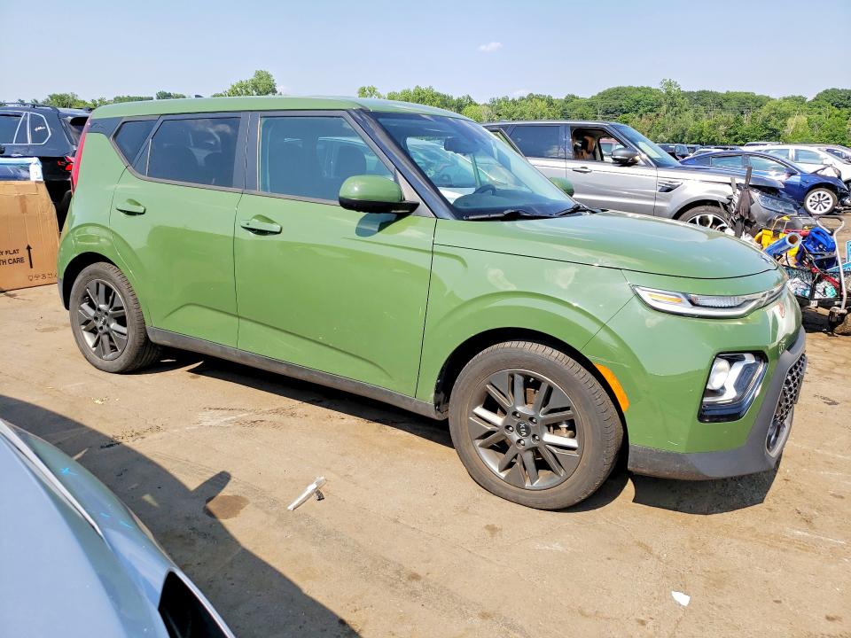 2020 Kia Soul VIN KNDJ33AU4L7108986 COPART salvage auction — SIDE, Ct - Cert Of Title-Salvage, sold $3,950 on 2026-07-10 (photo 4)