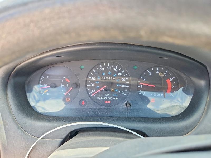 1995 Geo Prizm VIN 1Y1SK5281SZ060656 COPART salvage auction — FRONT END, TX - SALVAGE VEHICLE TITLE (P), sold $70 on 2026-07-16 (photo 9)