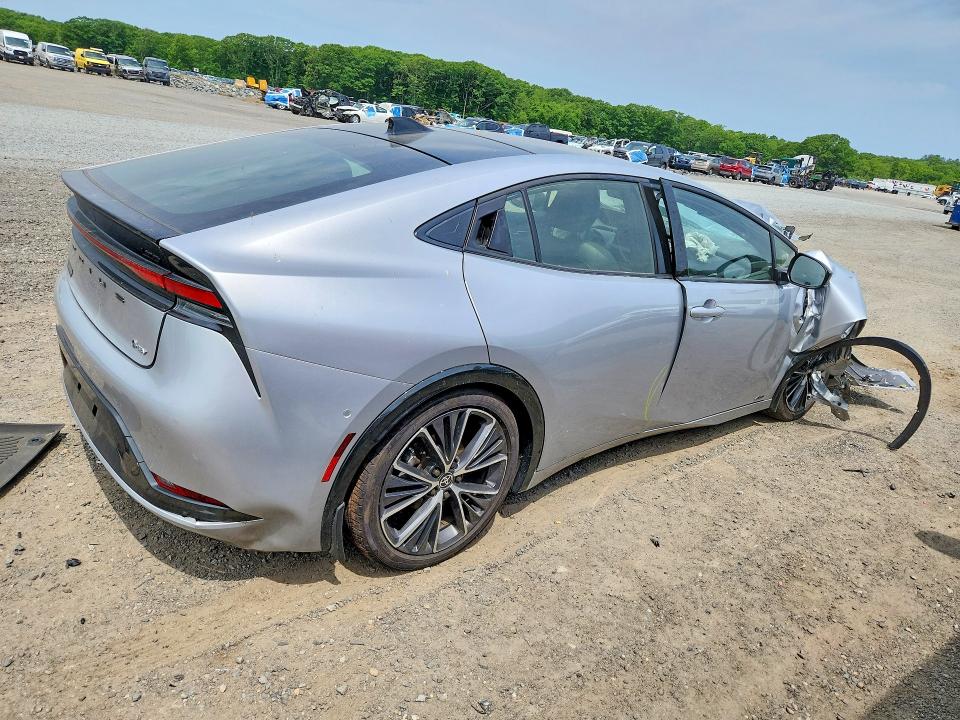 2026 Toyota Prius VIN JTDADABUXT3033671 COPART salvage auction — FRONT END, Ma - Cert Of Title-Salvage, sold $3,650 on 2026-07-29 (photo 3)