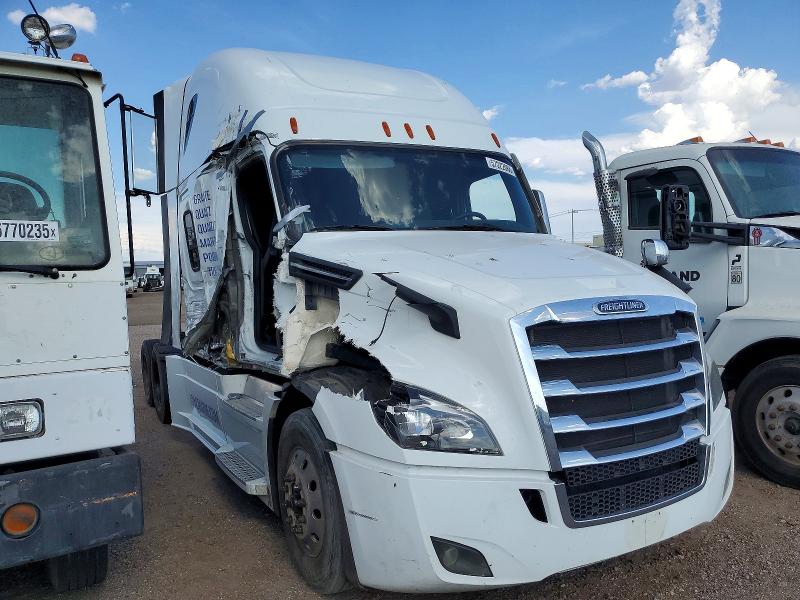 2023 Freightliner Cascadia 126 VIN 3AKJHHDR1PSNE5422 COPART salvage auction — FRONT END, AZ - CERT OF TITLE - SALVAGE, sold $23,300 on 2026-08-13 (photo 9)
