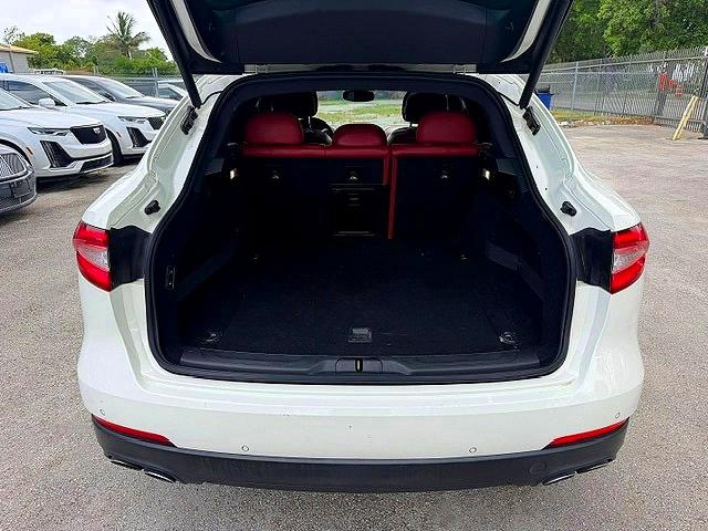 2018 Maserati Levante VIN ZN661XUA6JX292117 COPART salvage auction — MINOR DENT/SCRATCHES, Fl - Certificate Of Title (P), sold $10,900 on 2026-07-28 (photo 6)