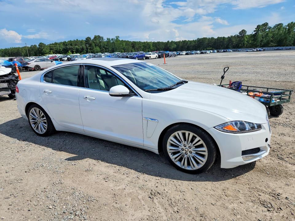 2013 Jaguar Xf VIN SAJWA0E78D8S68090 COPART salvage auction — SIDE, NC - SALVAGE CERTIFICATE OF TITLE, sold $2,700 on 2026-07-27 (photo 4)