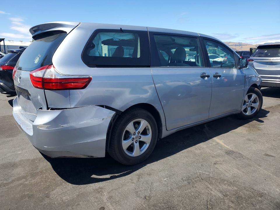 2016 Toyota Sienna VIN 5TDZK3DC3GS698201 COPART salvage auction — FRONT END, Salvage Title, sold $1,650 on 2026-07-14 (photo 3)