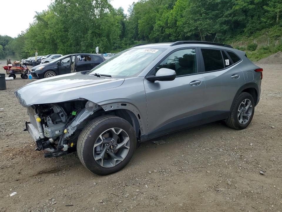 2024 Chevrolet Trax VIN KL77LHE25RC026357 COPART salvage auction — FRONT END, Ny - Mv-907A Salvage Certificate, sold $350 on 2026-07-30 (photo 1)