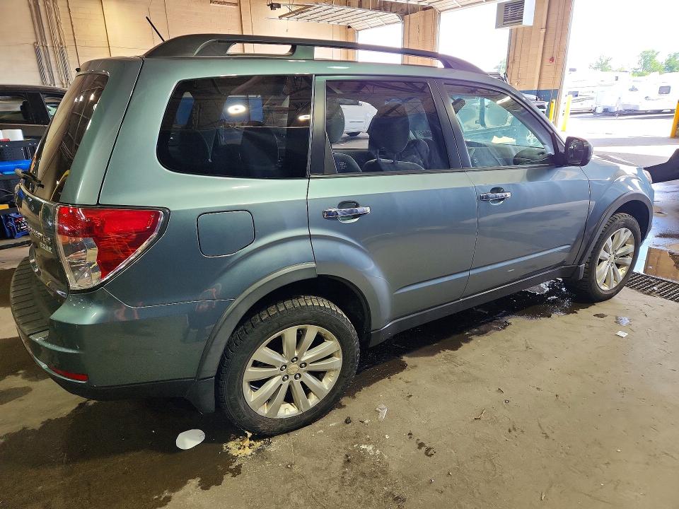 2013 Subaru Forester VIN JF2SHADCXDH442109 COPART salvage auction — SIDE, Wv - Certificate Of Title, sold $525 on 2026-07-09 (photo 3)