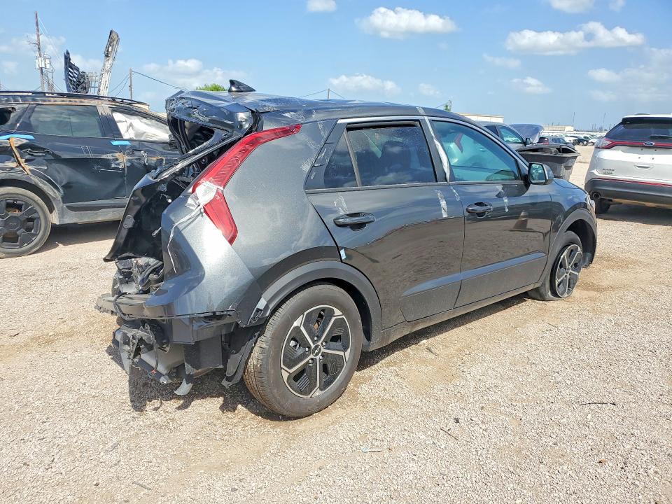 2026 Kia Niro VIN KNDCP3LE3T5357245 COPART salvage auction — REAR END, TX - CERTIFICATE OF TITLE, sold $5,400 on 2026-07-20 (photo 3)