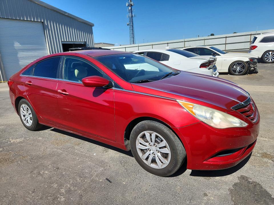 2013 Hyundai Sonata VIN 5NPEB4ACXDH563078 COPART salvage auction — VANDALISM, CA - SALVAGE CERTIFICATE, sold $975 on 2026-07-16 (photo 4)