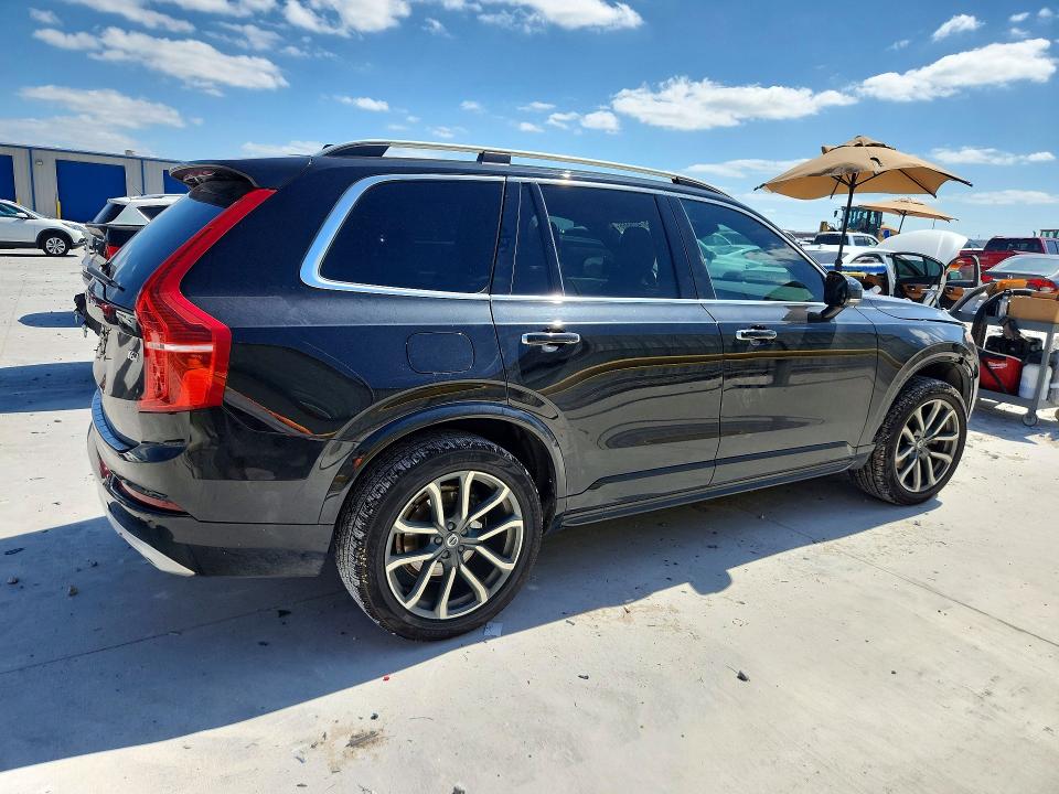2019 Volvo VIN YV4A22PK6K1419093 COPART salvage auction — WATER/FLOOD, Tx - Salvage Title-Flood Damage, sold $1,350 on 2026-07-28 (photo 3)