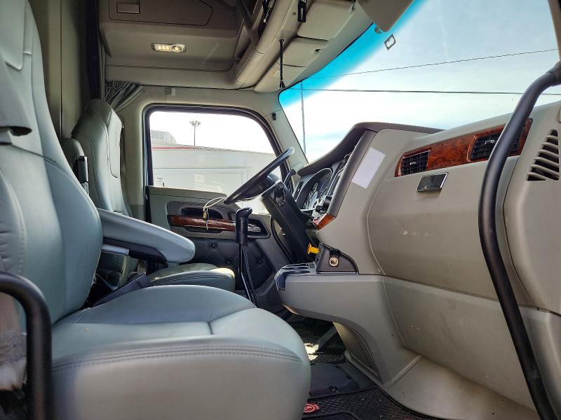 2021 Kenworth T680 VIN 1XKYDP9X2MJ446543 COPART salvage auction — MINOR DENT/SCRATCHES, GA - CERTIFICATE OF TITLE, sold $26,750 on 2026-07-27 (photo 5)
