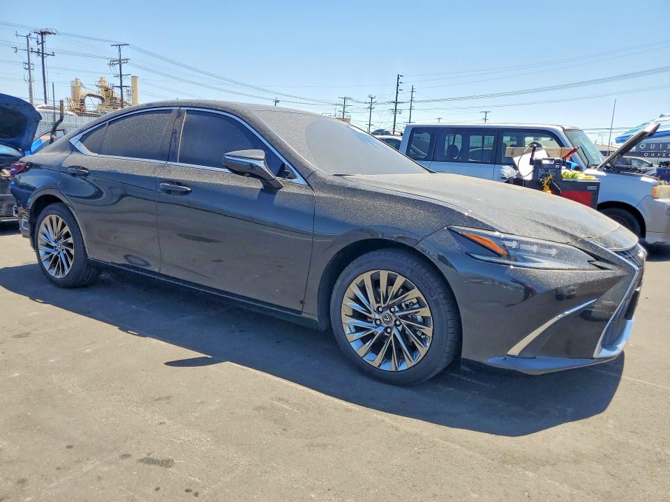 2025 Lexus ES VIN 58AEA1C13SU067916 COPART salvage auction — REAR END, Ca - Salvage Certificate, sold $23,200 on 2026-08-03 (photo 4)