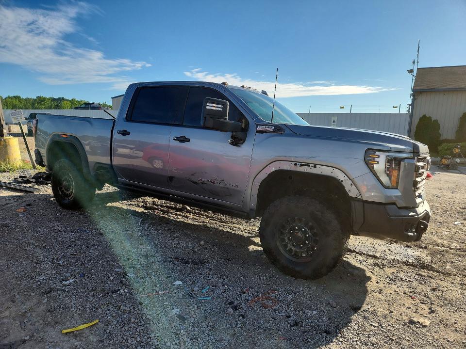 2025 Gmc SIERRA VIN 1GT4UZEY7SF367972 COPART salvage auction — SIDE, AL - CERT OF TITLE-SALVAGE TITLE, sold $46,250 on 2026-08-24 (photo 4)