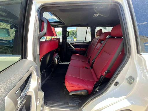 2023 Lexus Gx 460 VIN JTJAM7BXXP5372502 COPART salvage auction — MINOR DENT/SCRATCHES, Ny - Certificate Of Title (P), sold $42,500 on 2026-07-23 (photo 9)