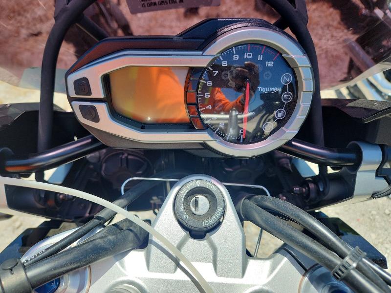 2012 Triumph motorcycle Tiger VIN SMTF02XK2CJ540785 COPART salvage auction — SIDE, FL - CERT OF TITLE SLVG REBUILDABLE, sold $2,700 on 2026-07-02 (photo 7)