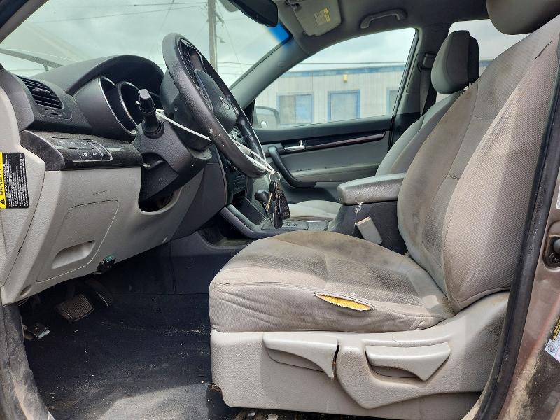 2011 Kia Sorento VIN 5XYKT3A11BG049939 COPART salvage auction — MINOR DENT/SCRATCHES, Ca - Dis/Dlr/Exp Only Clean Title, sold $825 on 2026-07-27 (photo 7)
