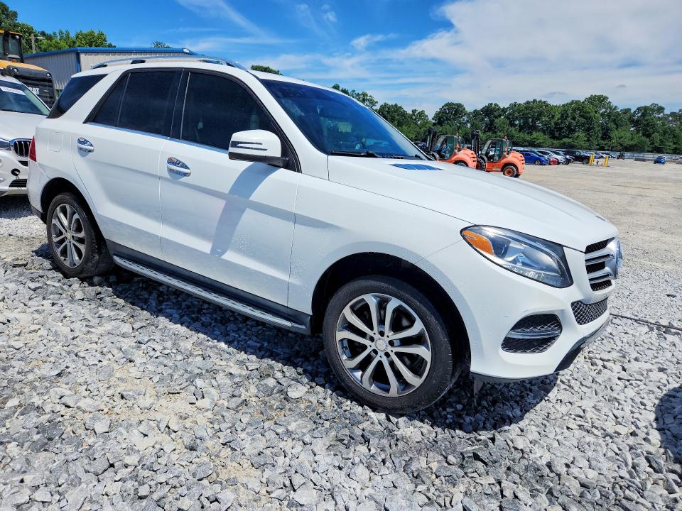 2016 Mercedes-benz VIN 4JGDA5JB9GA739816 COPART salvage auction — NORMAL WEAR, IN - CERTIFICATE OF TITLE, sold $3,750 on 2026-07-30 (photo 4)