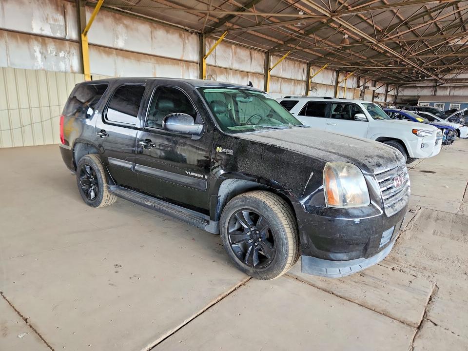 2008 Gmc Yukon VIN 1GKFK13518R220809 COPART salvage auction — MINOR DENT/SCRATCHES, Az - Certificate Of Title, sold $325 on 2026-08-19 (photo 4)