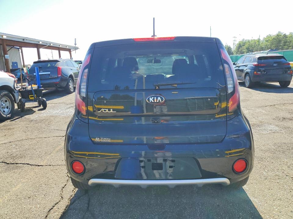 2018 Kia VIN KNDJP3A53J7510881 COPART salvage auction — MINOR DENT/SCRATCHES, Tn - Dis/Dlr/Exp Only Clean Title, sold $1,500 on 2026-07-17 (photo 6)