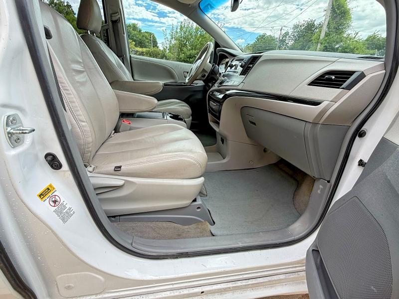 2014 Toyota Sienna VIN 5TDKK3DC8ES511162 COPART salvage auction — MINOR DENT/SCRATCHES, Tx - Certificate Of Title (P), sold $2,300 on 2026-07-02 (photo 5)