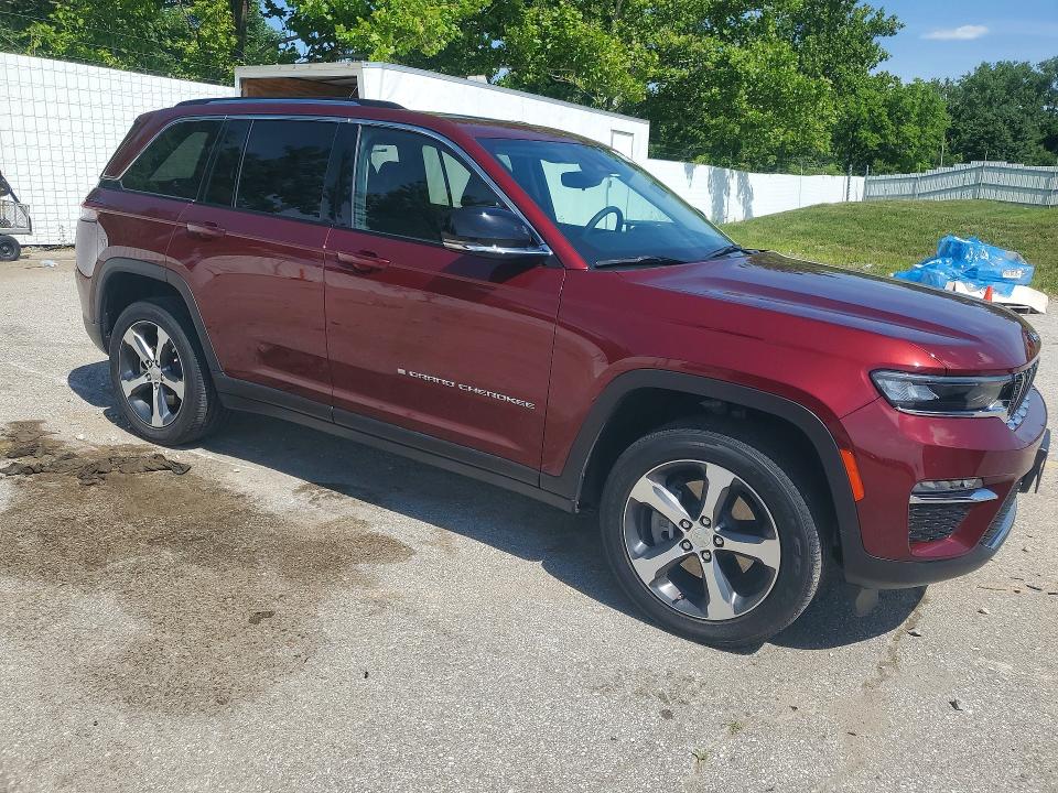 2023 Jeep Grand cherokee VIN 1C4RJYB63P8795044 COPART salvage auction — FRONT END, MO - CERTIFICATE OF TITLE, sold $16,800 on 2026-07-09 (photo 4)