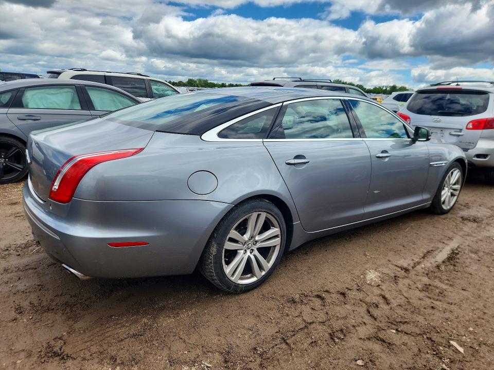 2012 Jaguar Xj VIN SAJWA2GB7CLV22350 COPART salvage auction — ROOF, Salvage Title, sold $250 on 2026-07-21 (photo 3)