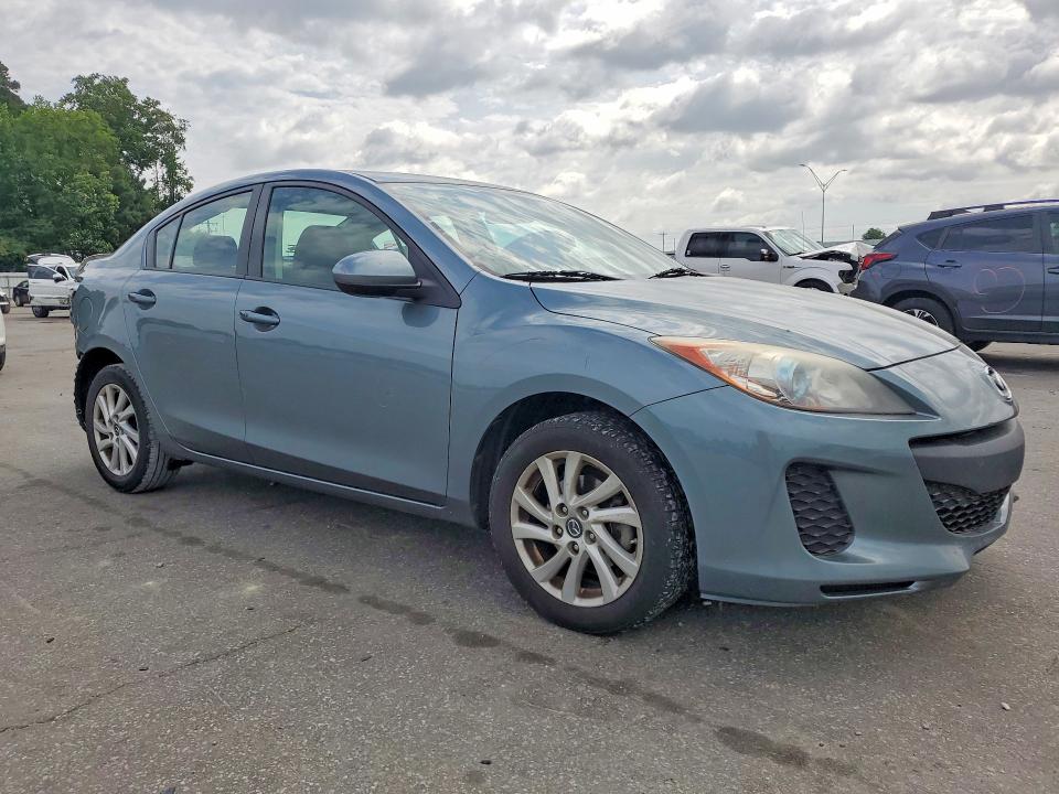 2013 Mazda 3 VIN JM1BL1V76D1780422 COPART salvage auction — REAR END, Nc - Salvage Certificate Of Title, sold $625 on 2026-07-28 (photo 4)