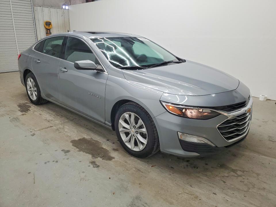 2024 Chevrolet Malibu limited VIN 1G1ZD5STXRF168635 COPART salvage auction — MINOR DENT/SCRATCHES, OH - CERTIFICATE OF TITLE, sold $10,800 on 2026-08-17 (photo 4)