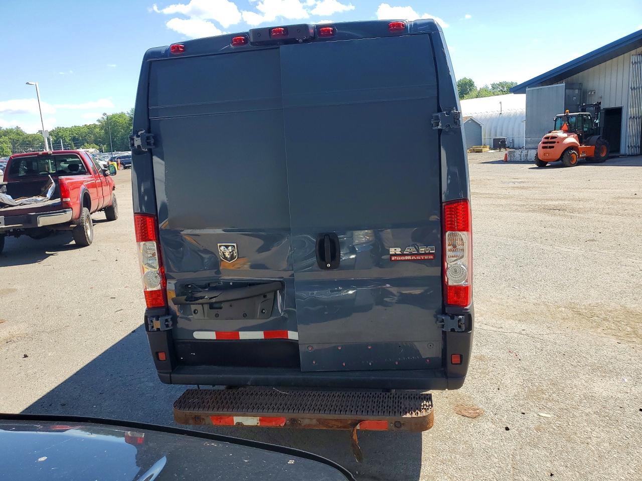 2020 Ram VIN 3C6URVJG5LE144985 COPART salvage auction — Rear End, MA - CERTIFICATE OF TITLE, sold $5,600 on 2026-09-15 (photo 6)